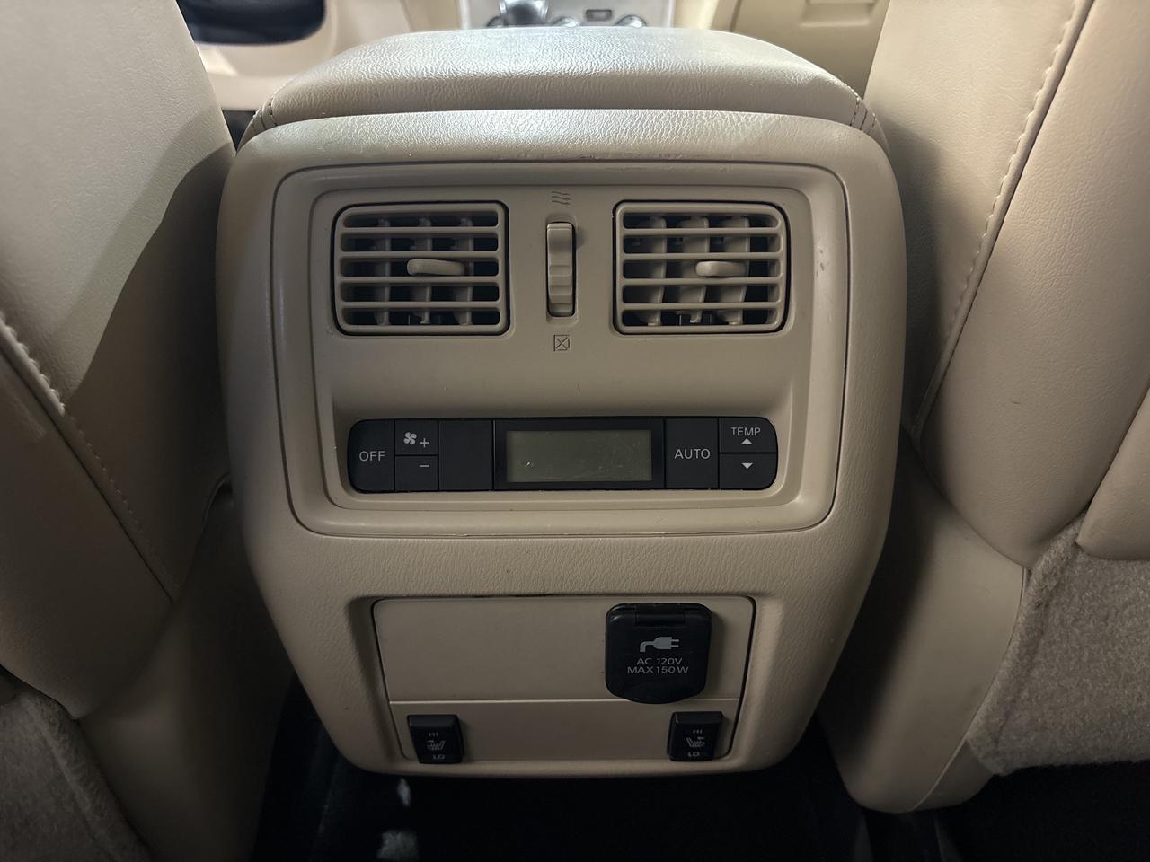2017 Nissan Pathfinder 4WD 4DR SL Photo