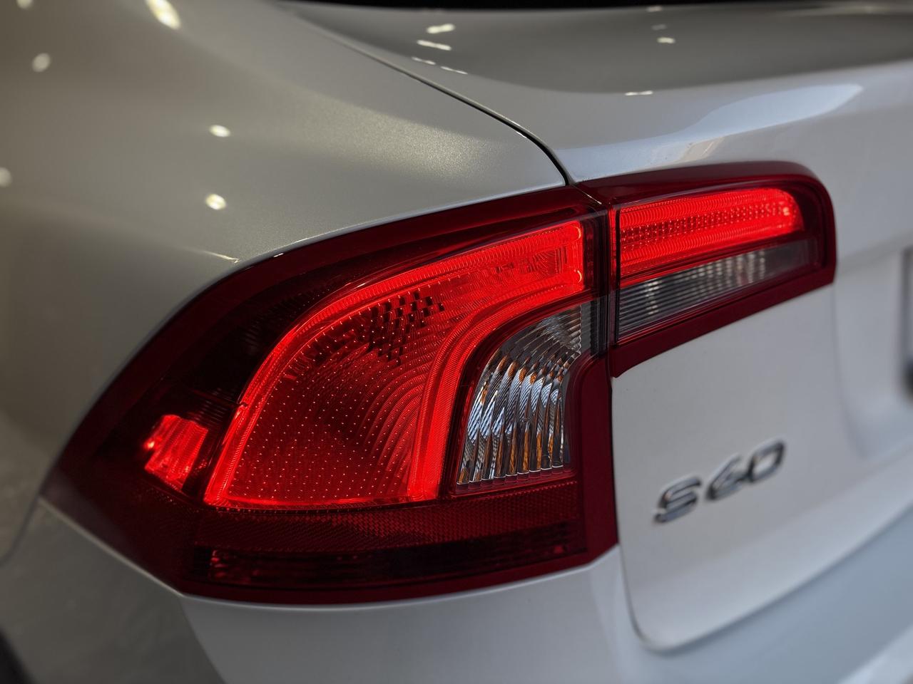 2015 Volvo S60 4dr Sdn T5 Drive-E Premier Plus FWD Photo