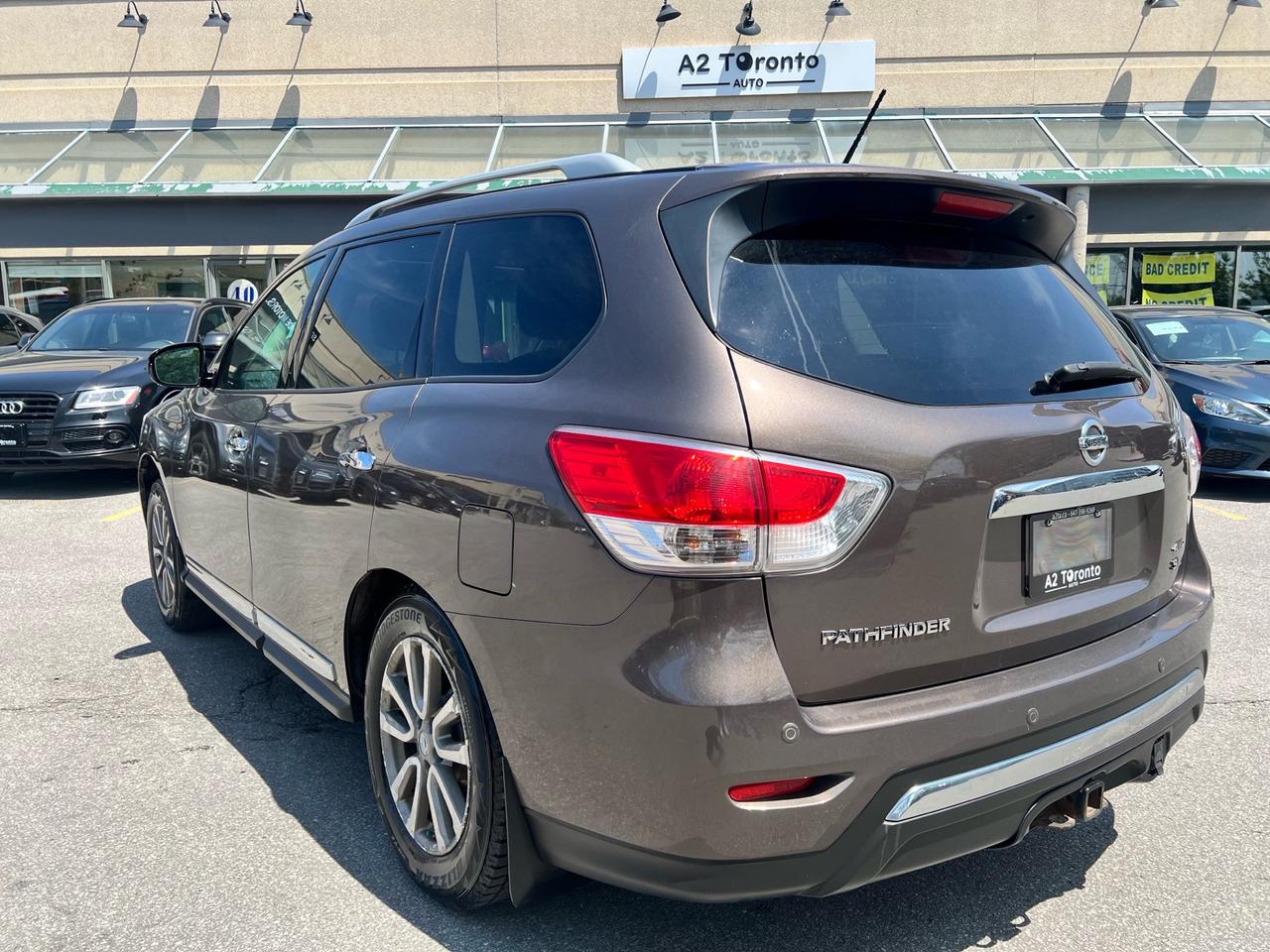 2015 Nissan Pathfinder 4WD 4DR SL Photo