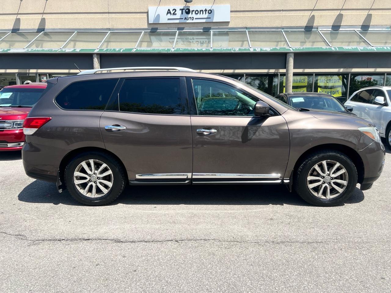 2015 Nissan Pathfinder 4WD 4DR SL Photo