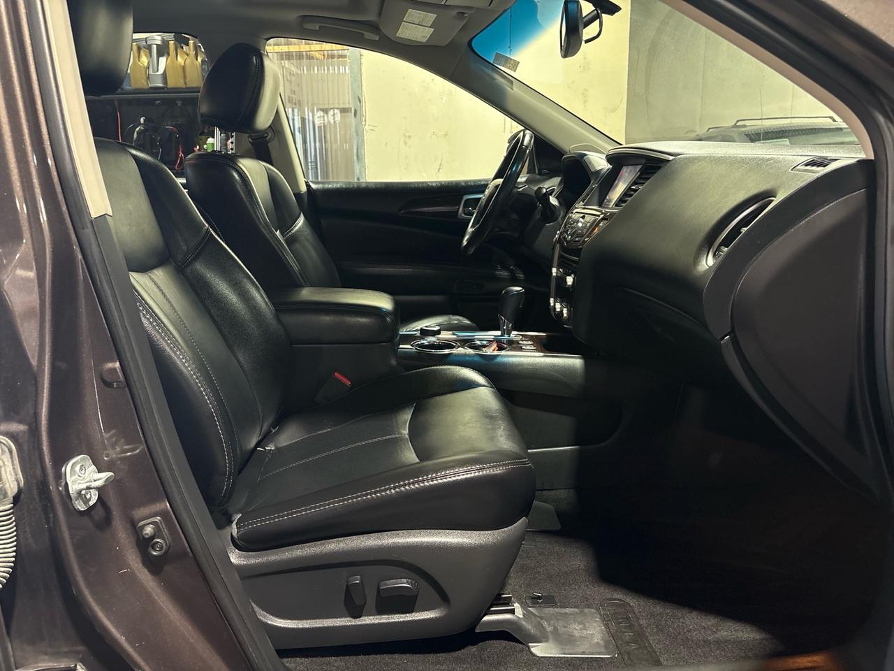 2015 Nissan Pathfinder 4WD 4DR SL Photo