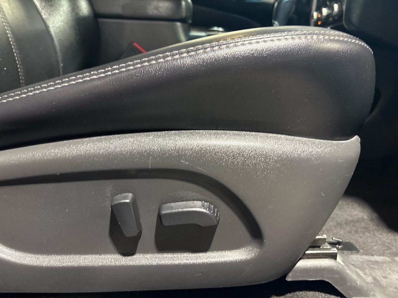 2015 Nissan Pathfinder 4WD 4DR SL Photo