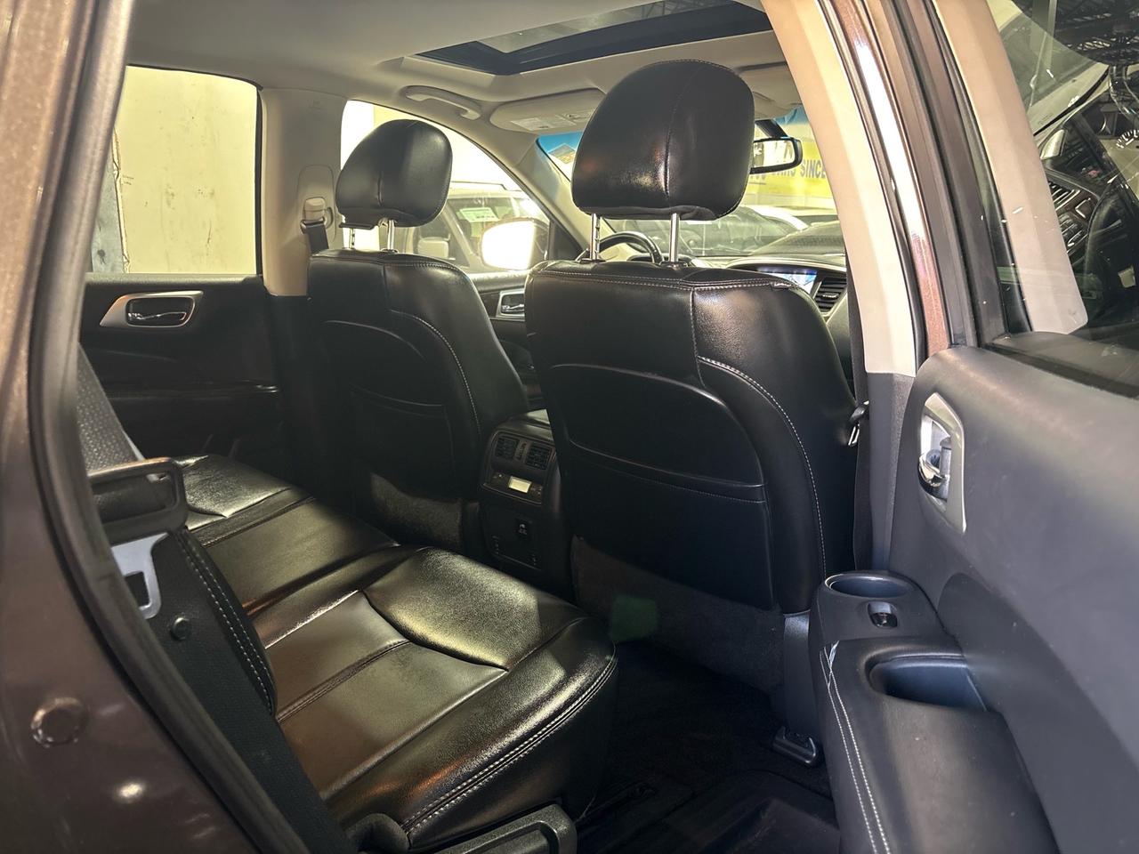 2015 Nissan Pathfinder 4WD 4DR SL Photo