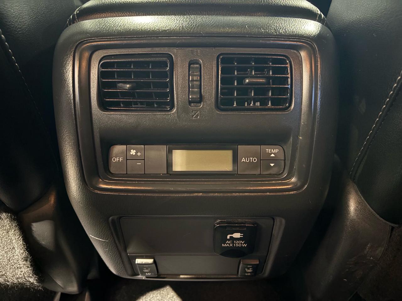 2015 Nissan Pathfinder 4WD 4DR SL Photo