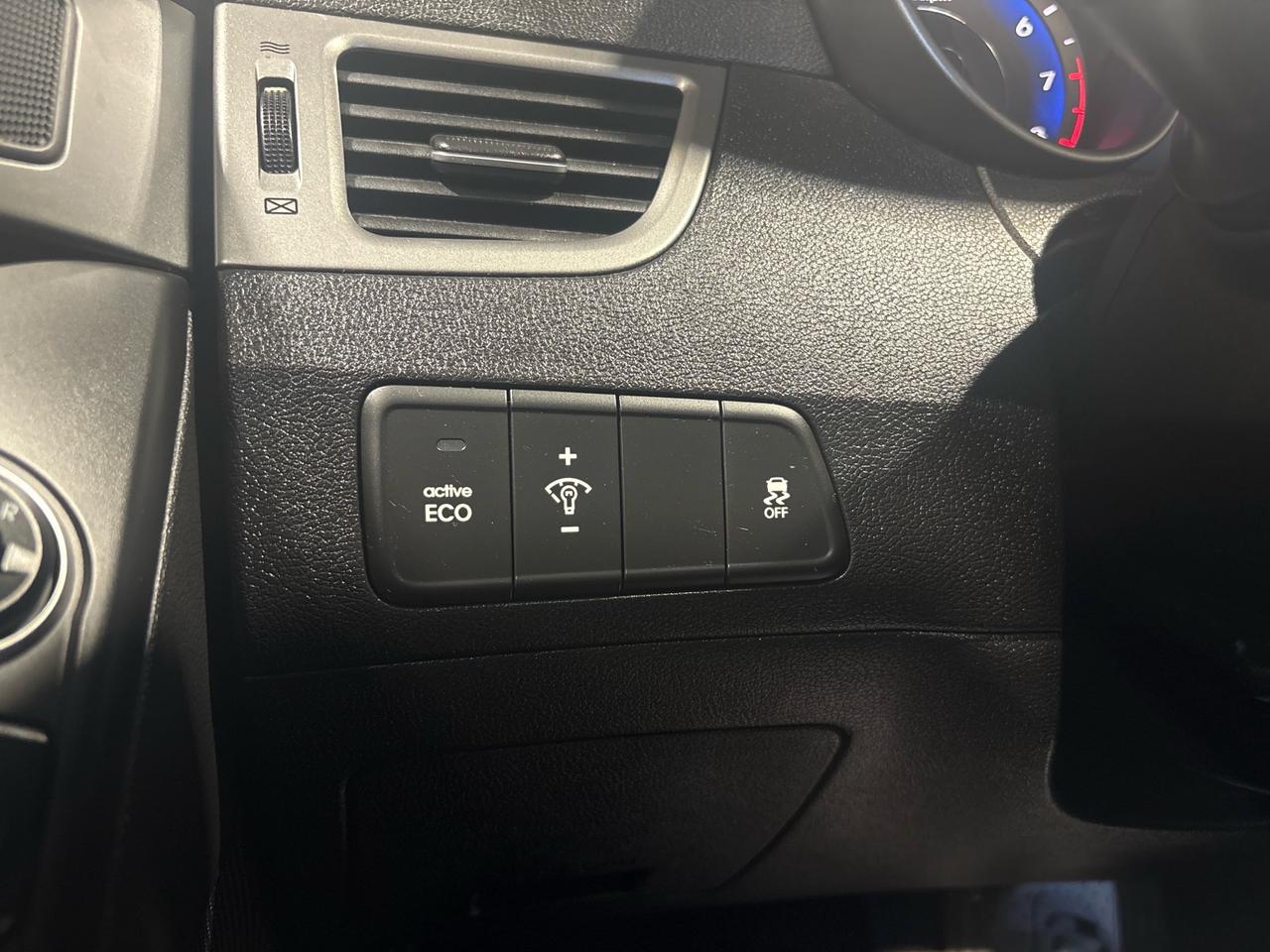 2016 Hyundai Elantra 4dr Sdn Auto Sport Appearance Photo