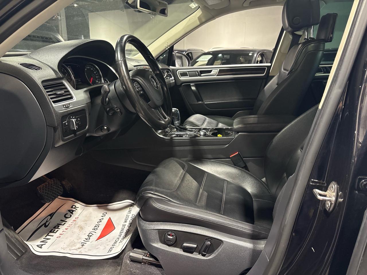 2016 Volkswagen Touareg 4dr V6 Execline Photo