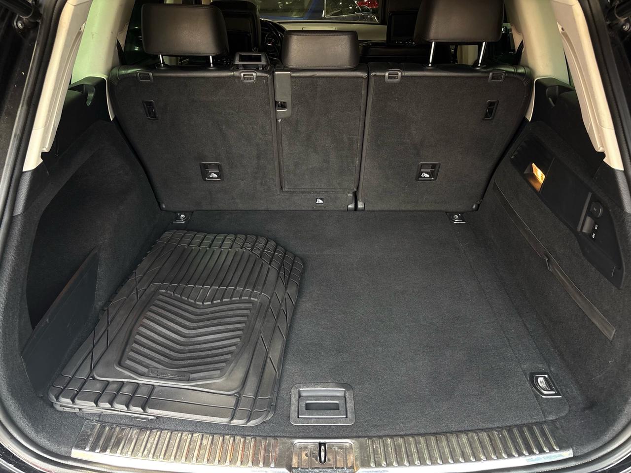 2016 Volkswagen Touareg 4dr V6 Execline Photo