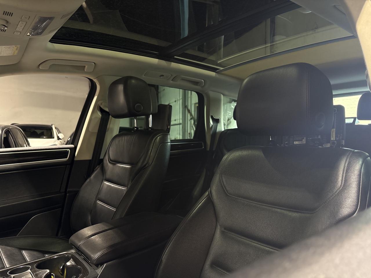 2016 Volkswagen Touareg 4dr V6 Execline Photo