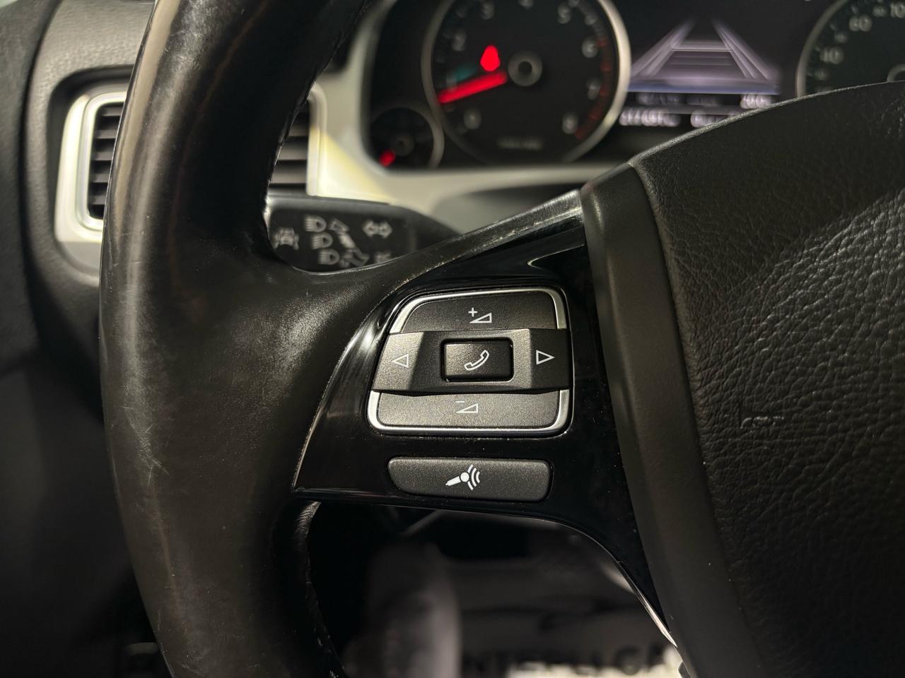 2016 Volkswagen Touareg 4dr V6 Execline Photo