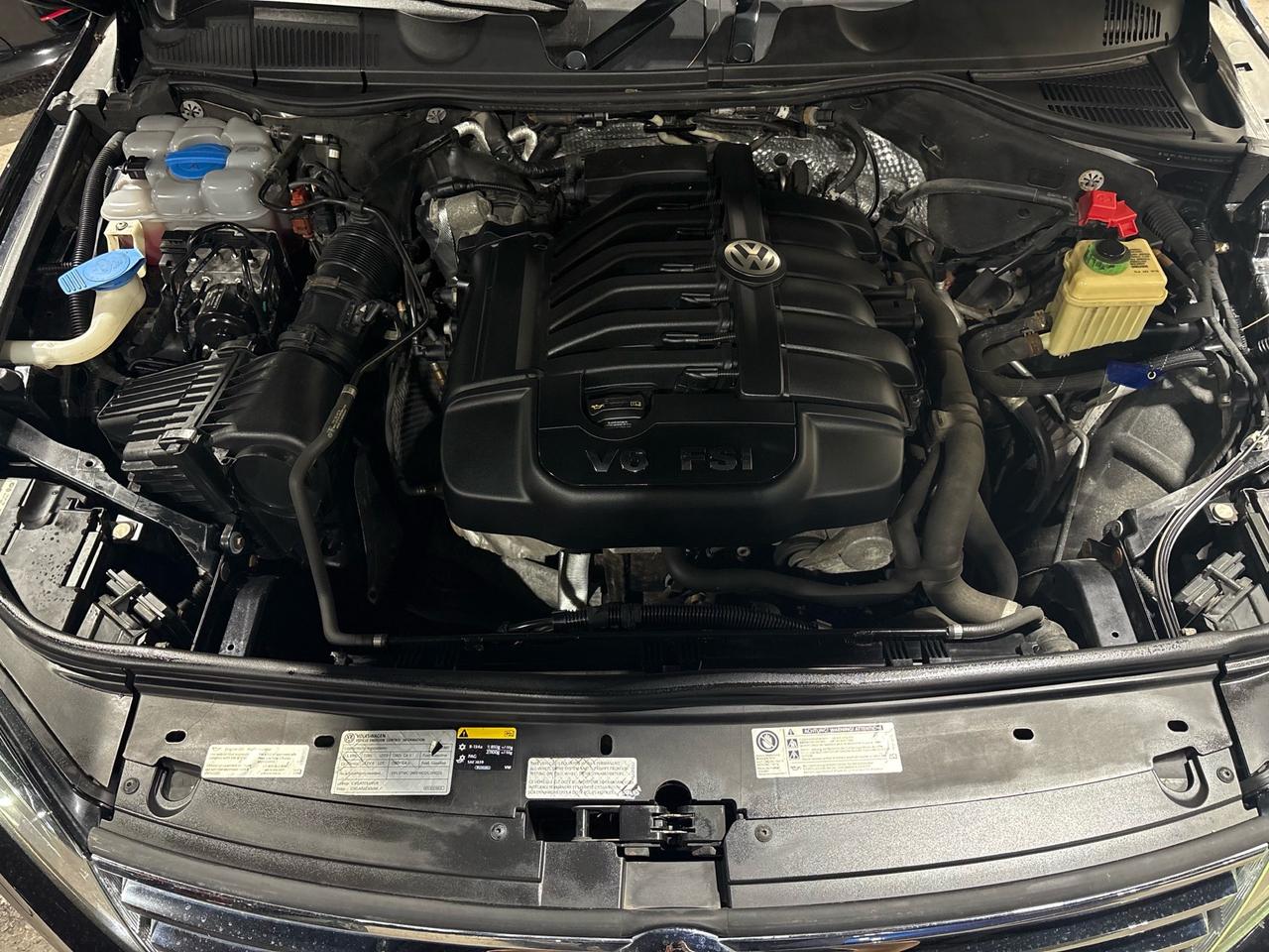 2016 Volkswagen Touareg 4dr V6 Execline Photo
