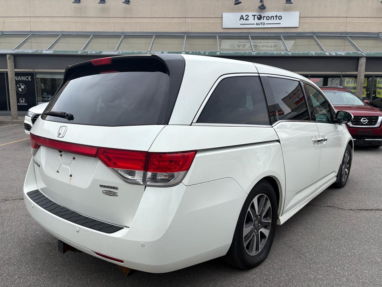 2015 Honda Odyssey 4DR WGN TOURING W/RES & NAVI Photo3