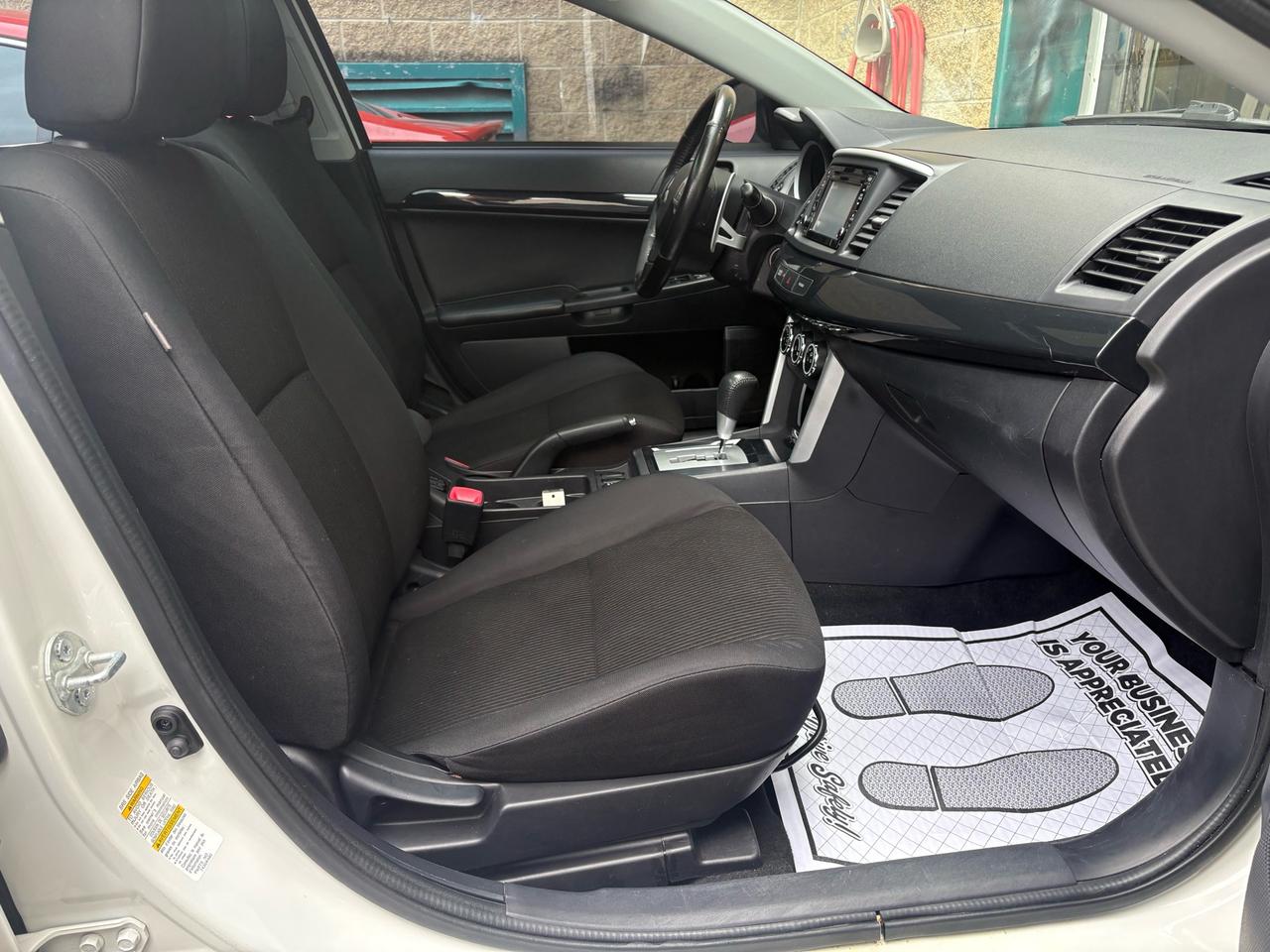 2017 Mitsubishi Lancer 4dr Sdn CVT ES AWC Photo