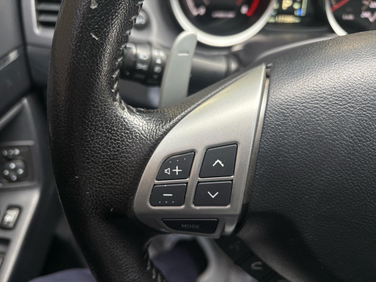 2017 Mitsubishi Lancer 4dr Sdn CVT ES AWC Photo
