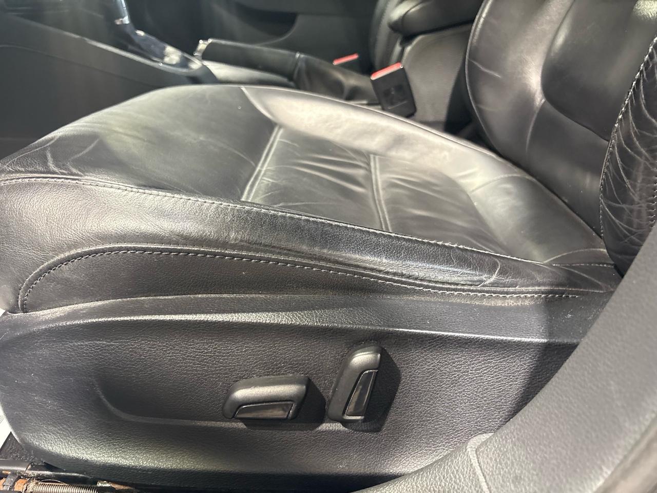 2014 Volkswagen Jetta 4dr 2.0 TDI DSG Highline Photo