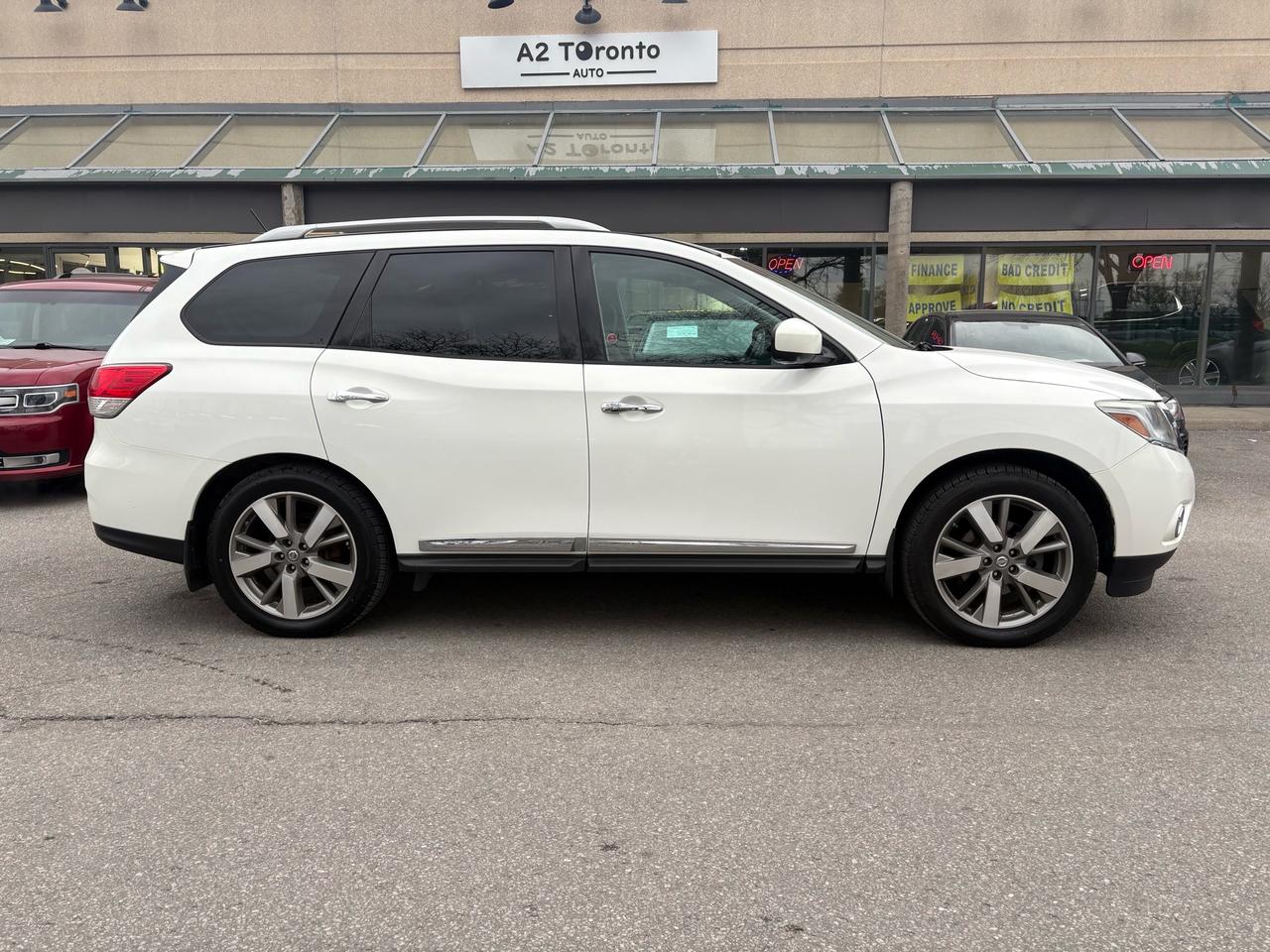 2014 Nissan Pathfinder 4WD 4dr Photo