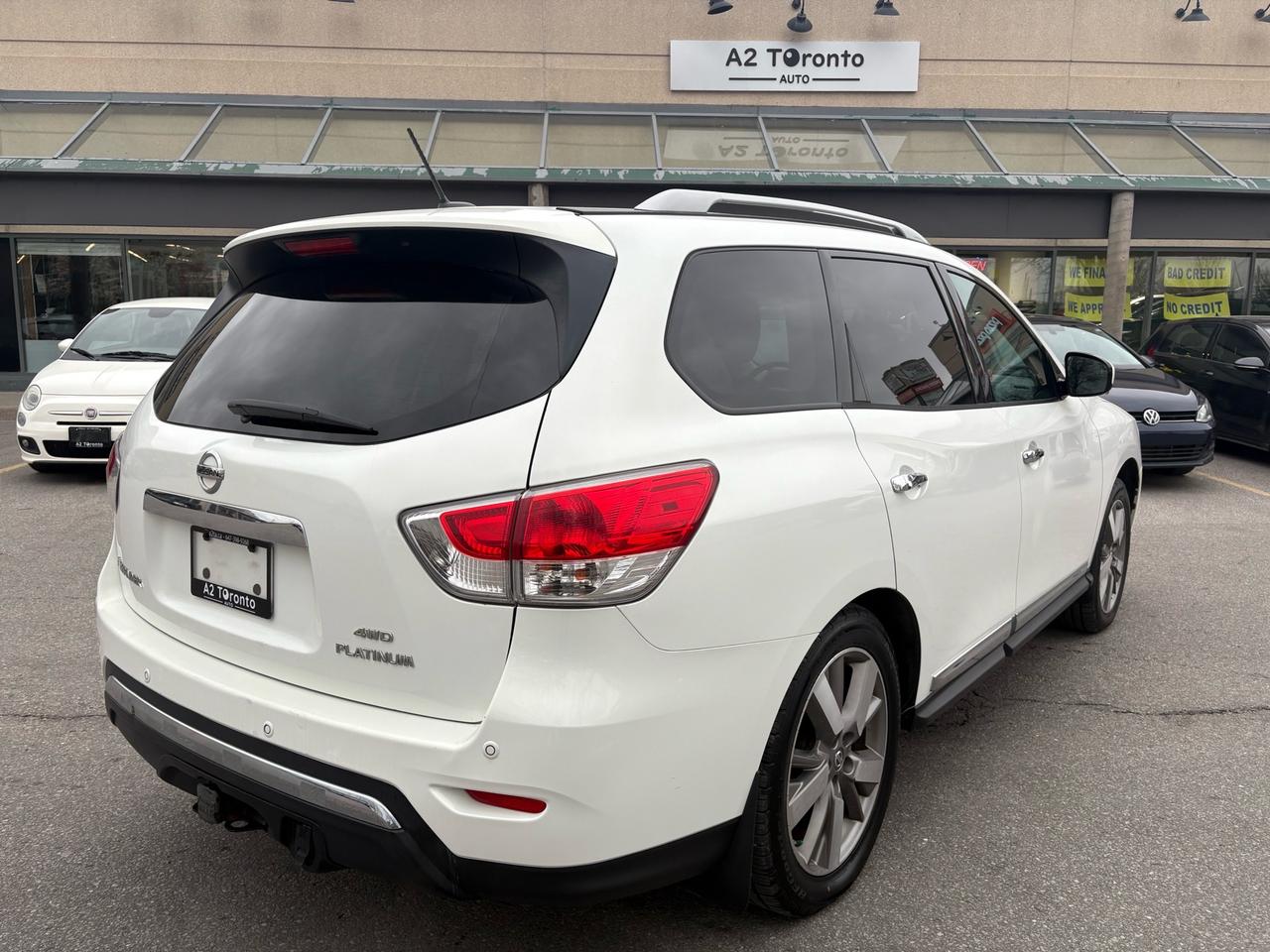 2014 Nissan Pathfinder 4WD 4dr Photo