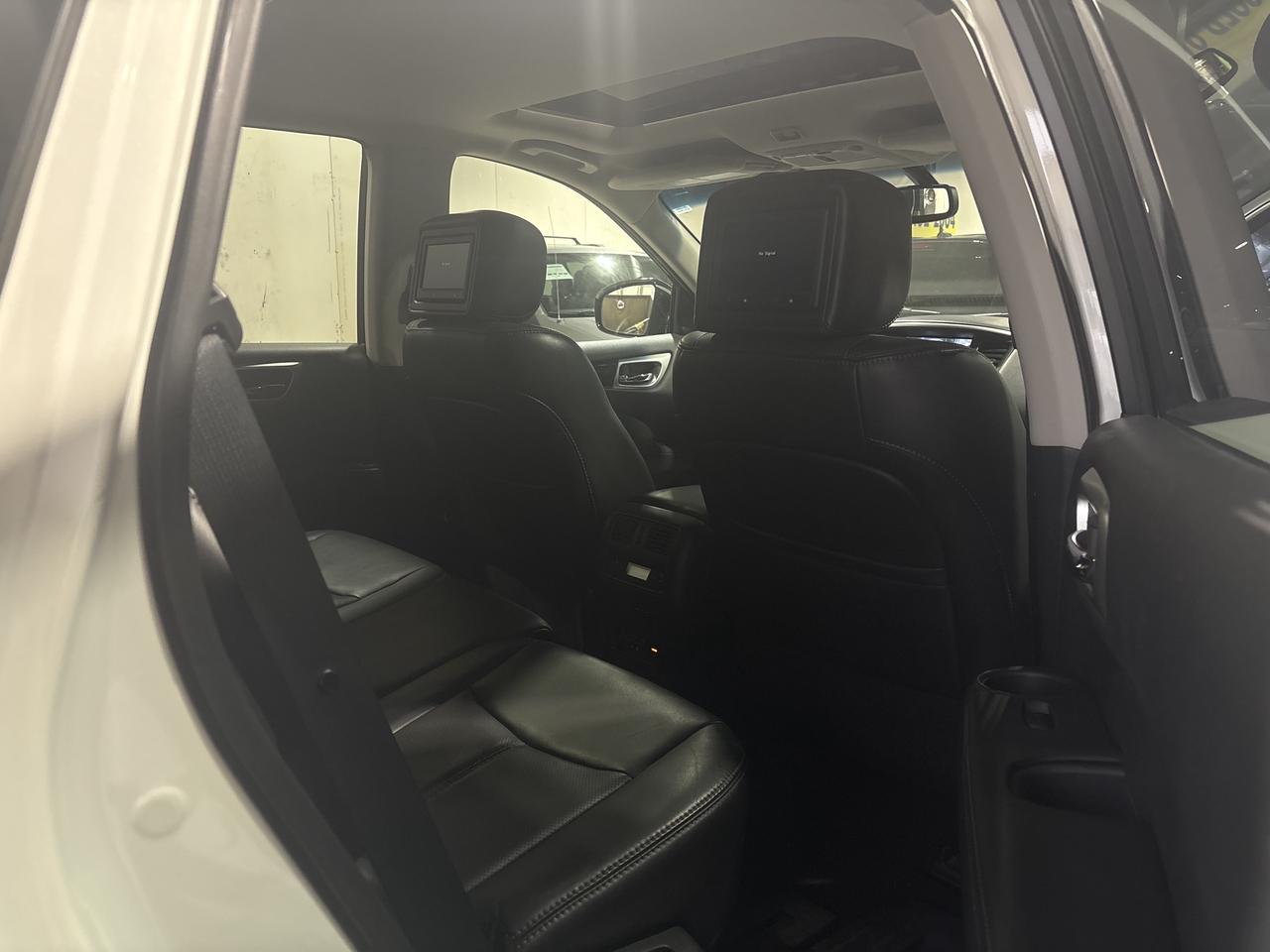 2014 Nissan Pathfinder 4WD 4dr Photo