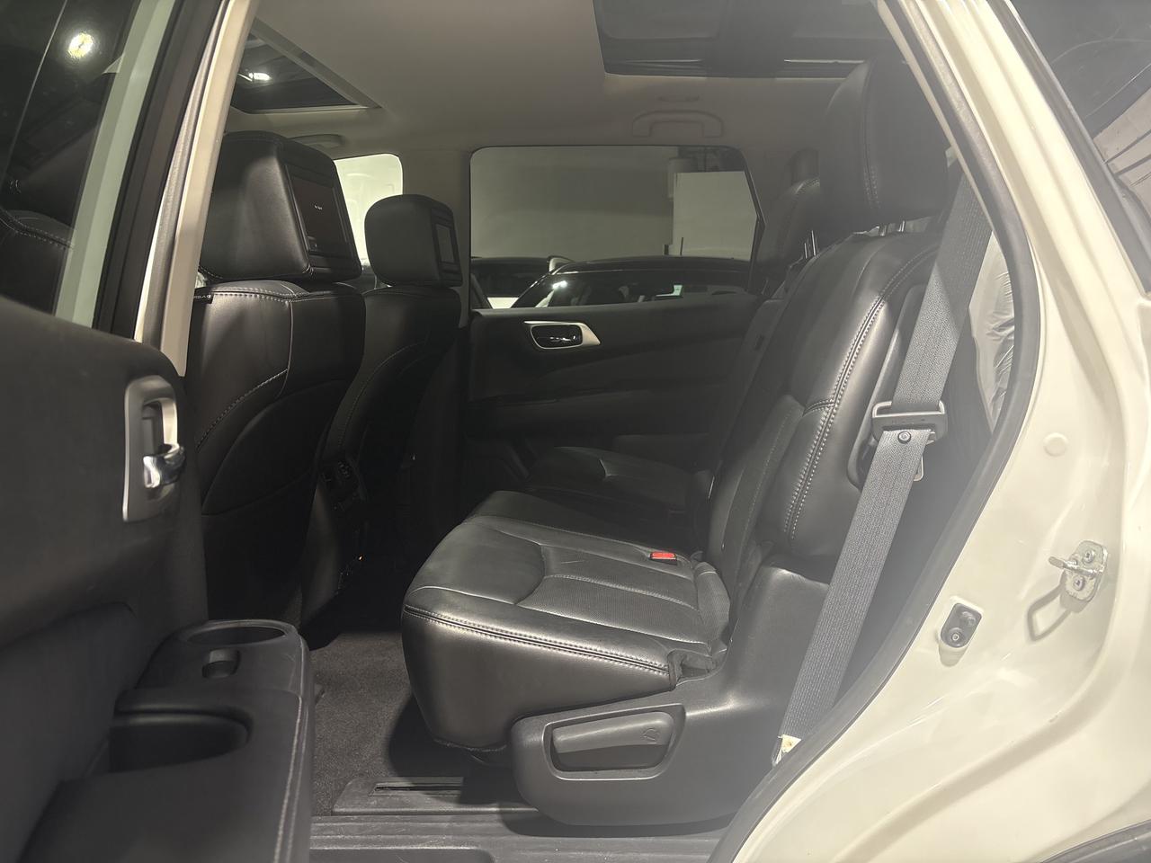 2014 Nissan Pathfinder 4WD 4dr Photo
