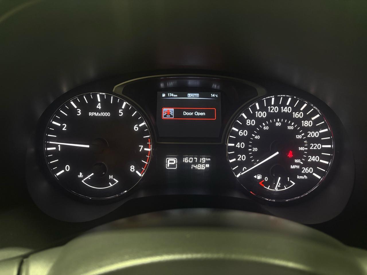 2014 Nissan Pathfinder 4WD 4dr Photo