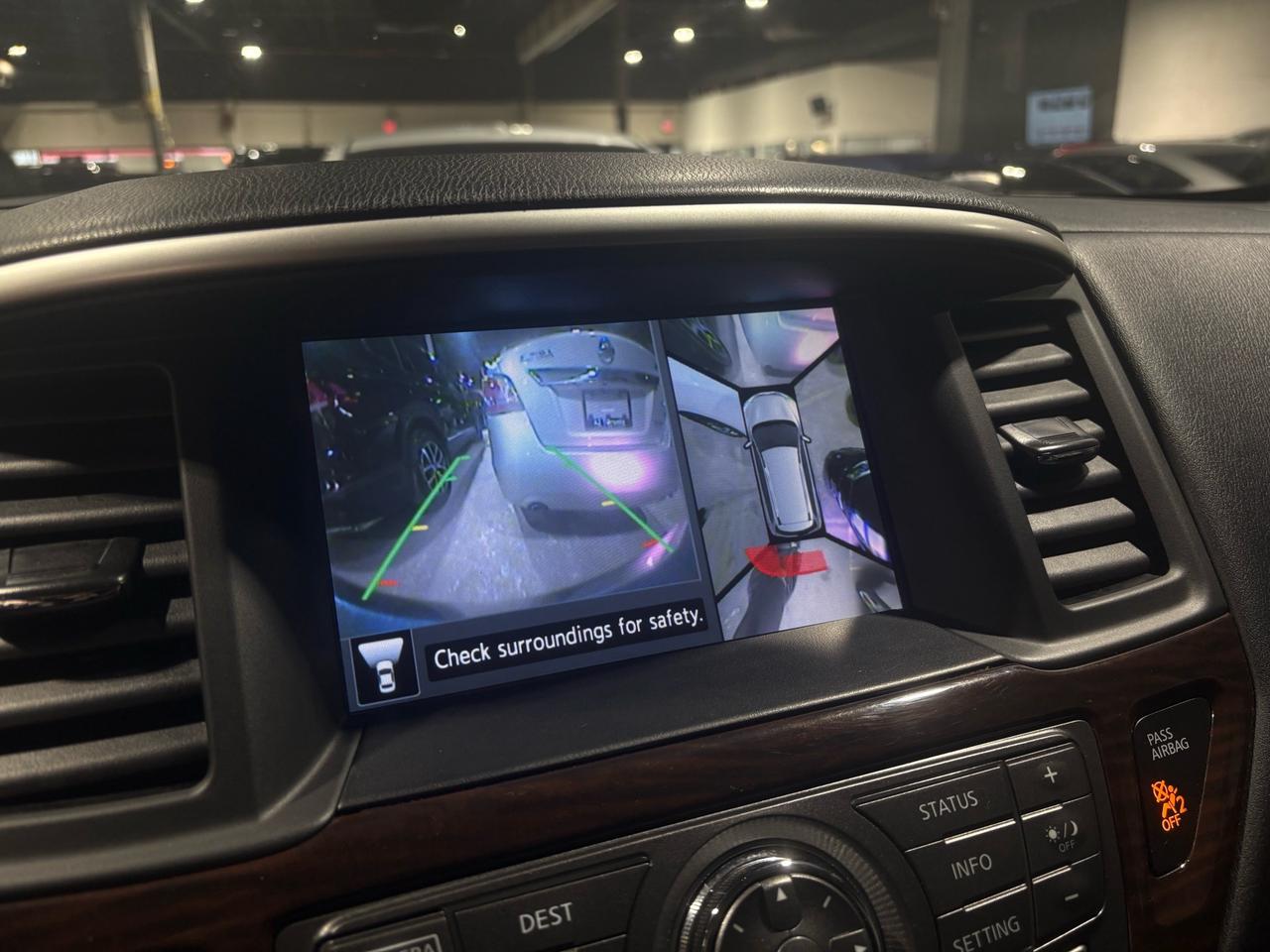 2014 Nissan Pathfinder 4WD 4dr Photo
