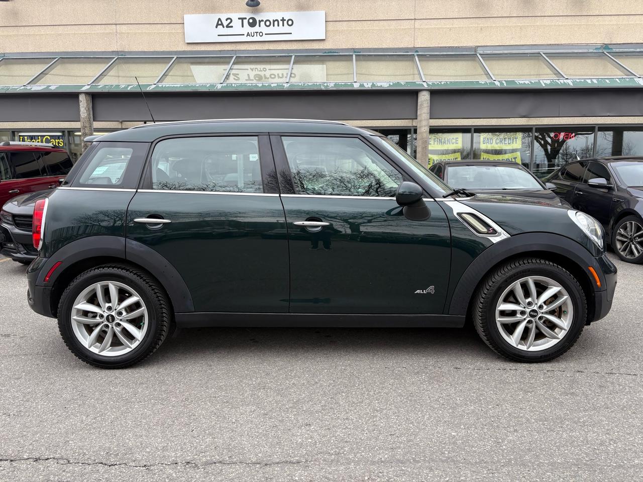 2014 MINI Cooper Countryman S ALL4 Photo2