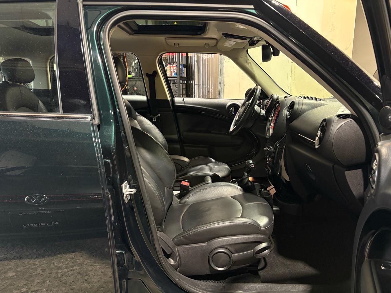 2014 MINI Cooper Countryman S ALL4 Photo