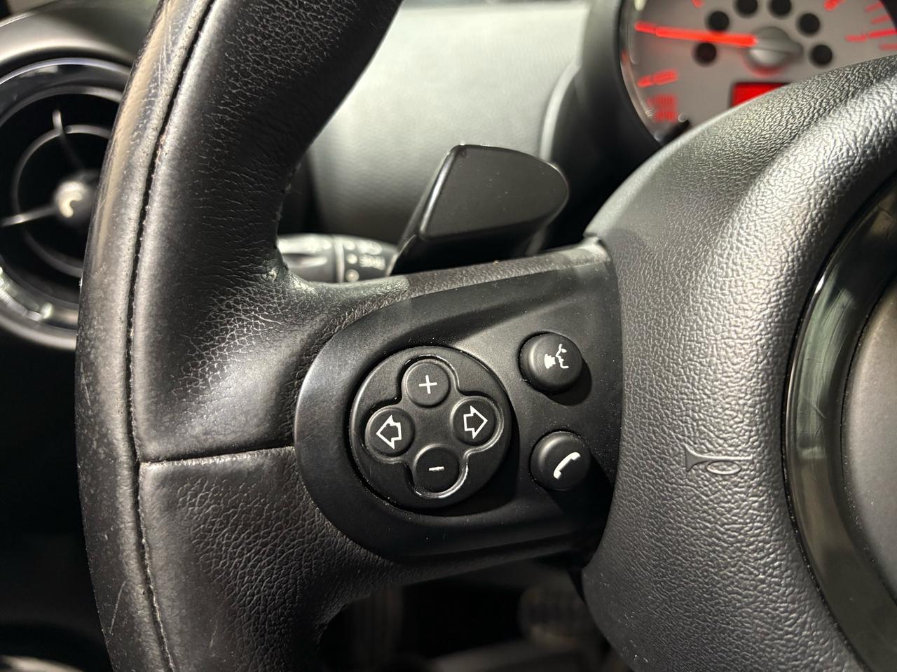 2014 MINI Cooper Countryman S ALL4 Photo