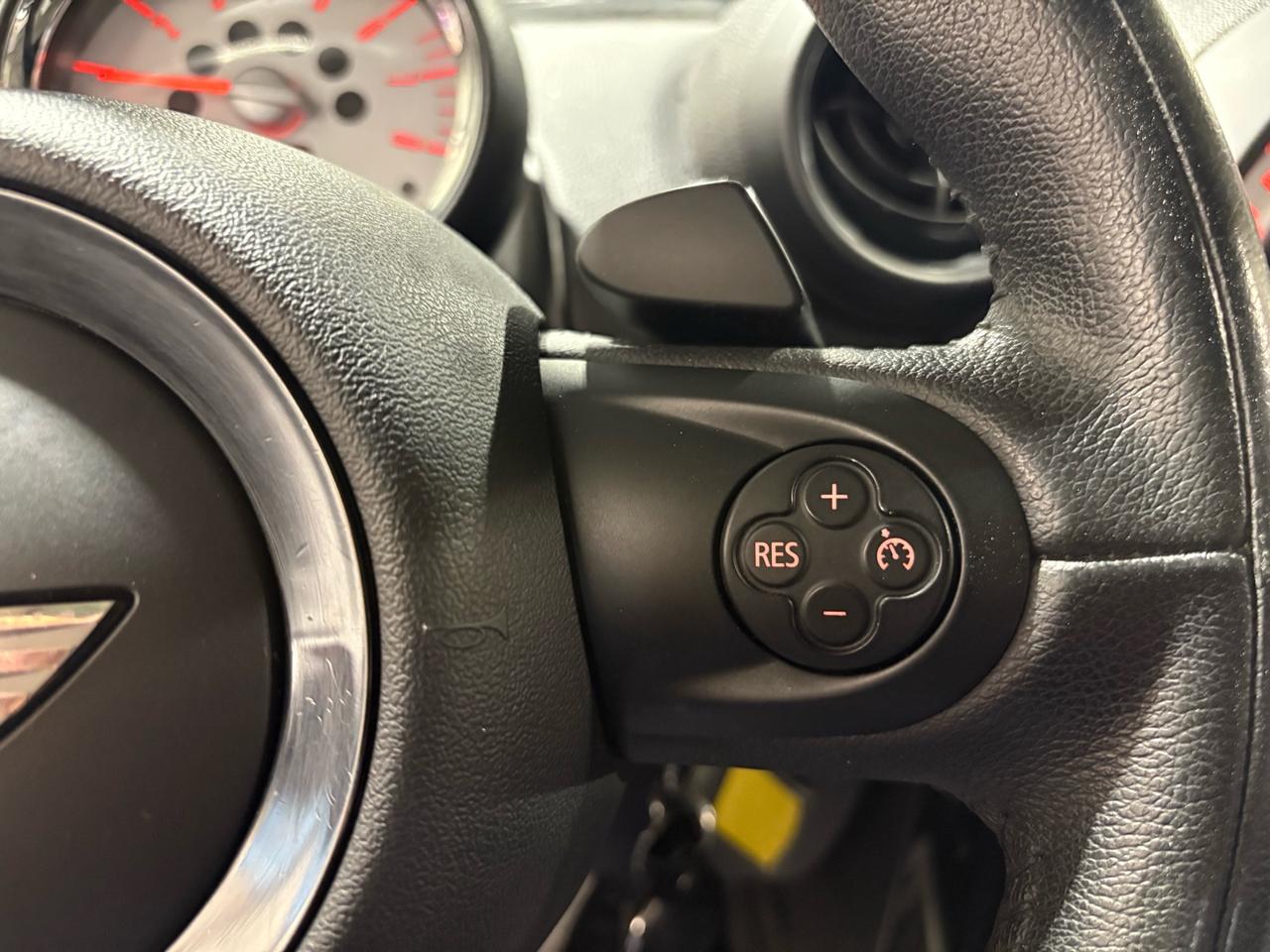 2014 MINI Cooper Countryman S ALL4 Photo