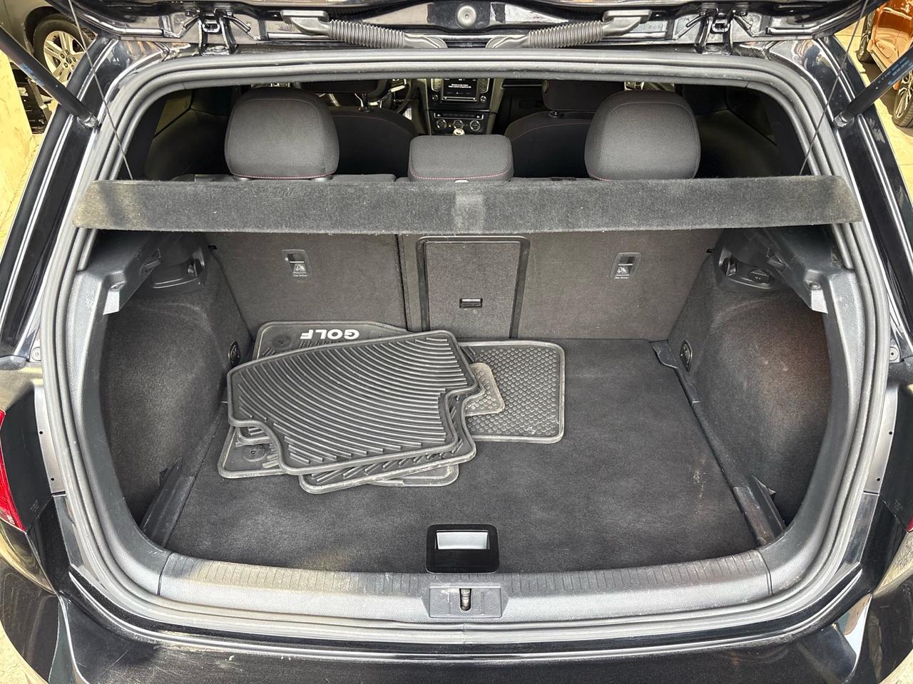 2017 Volkswagen Golf GTI 3DR HB MAN Photo
