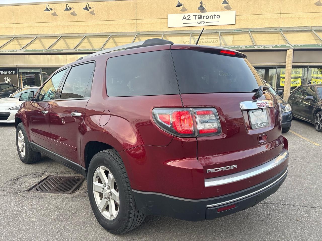 2016 GMC Acadia AWD 4dr SLE w/SLE-2 Photo4