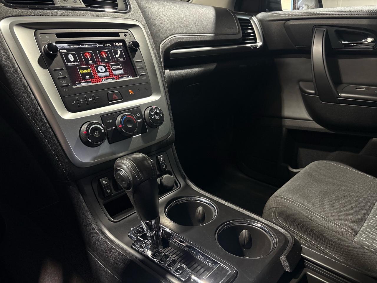 2016 GMC Acadia AWD 4dr SLE w/SLE-2 Photo