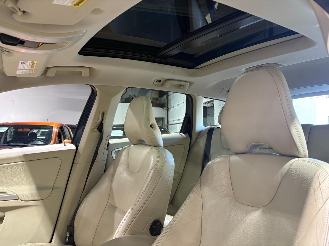 2011 Volvo XC60 Level II Photo