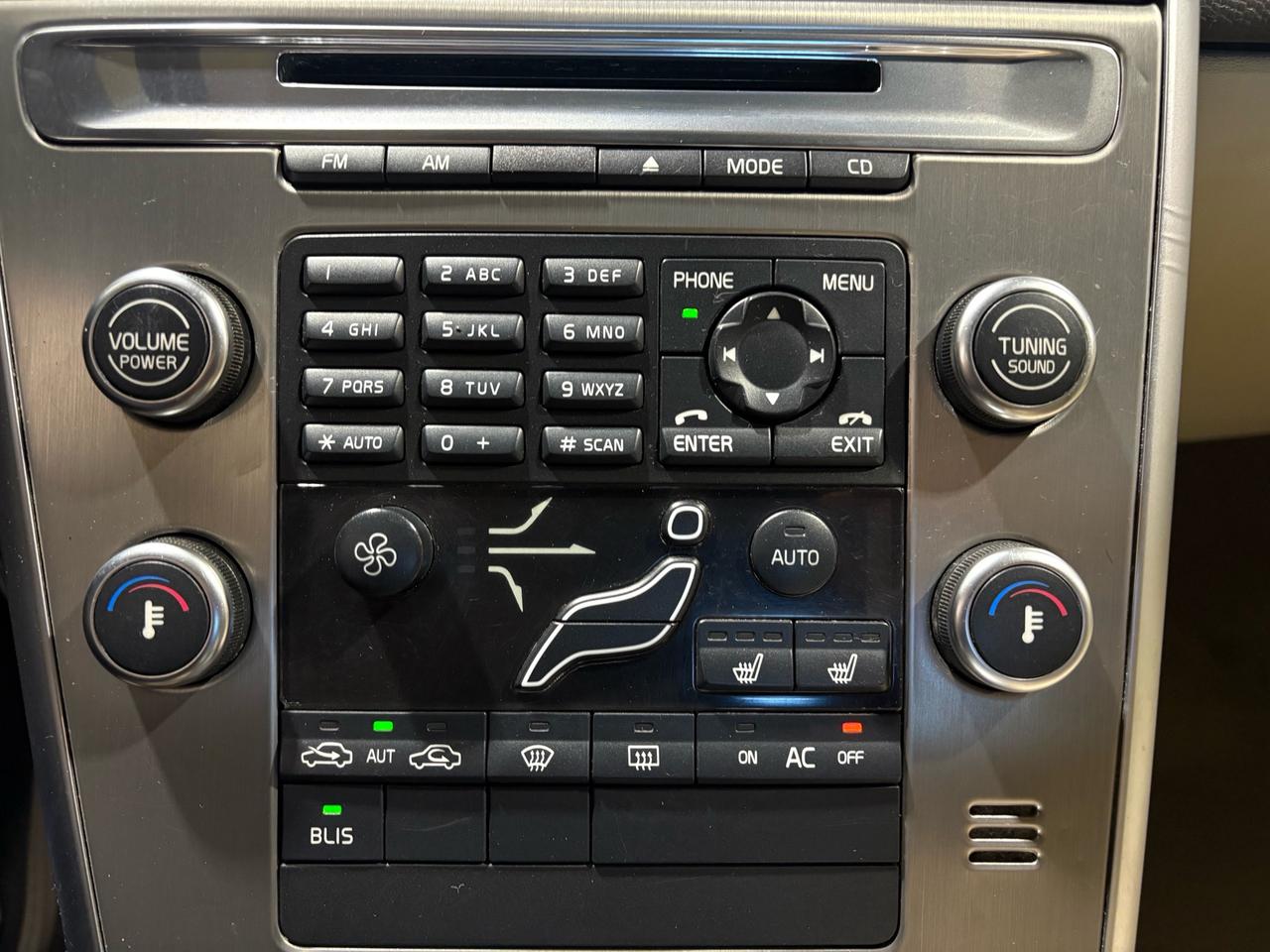 2011 Volvo XC60 Level II Photo