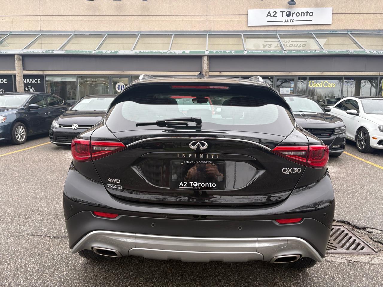 2017 Infiniti QX30 AWD 4dr Photo