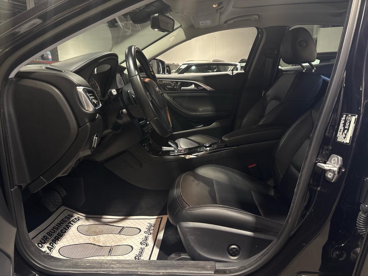 2017 Infiniti QX30 AWD 4dr Photo