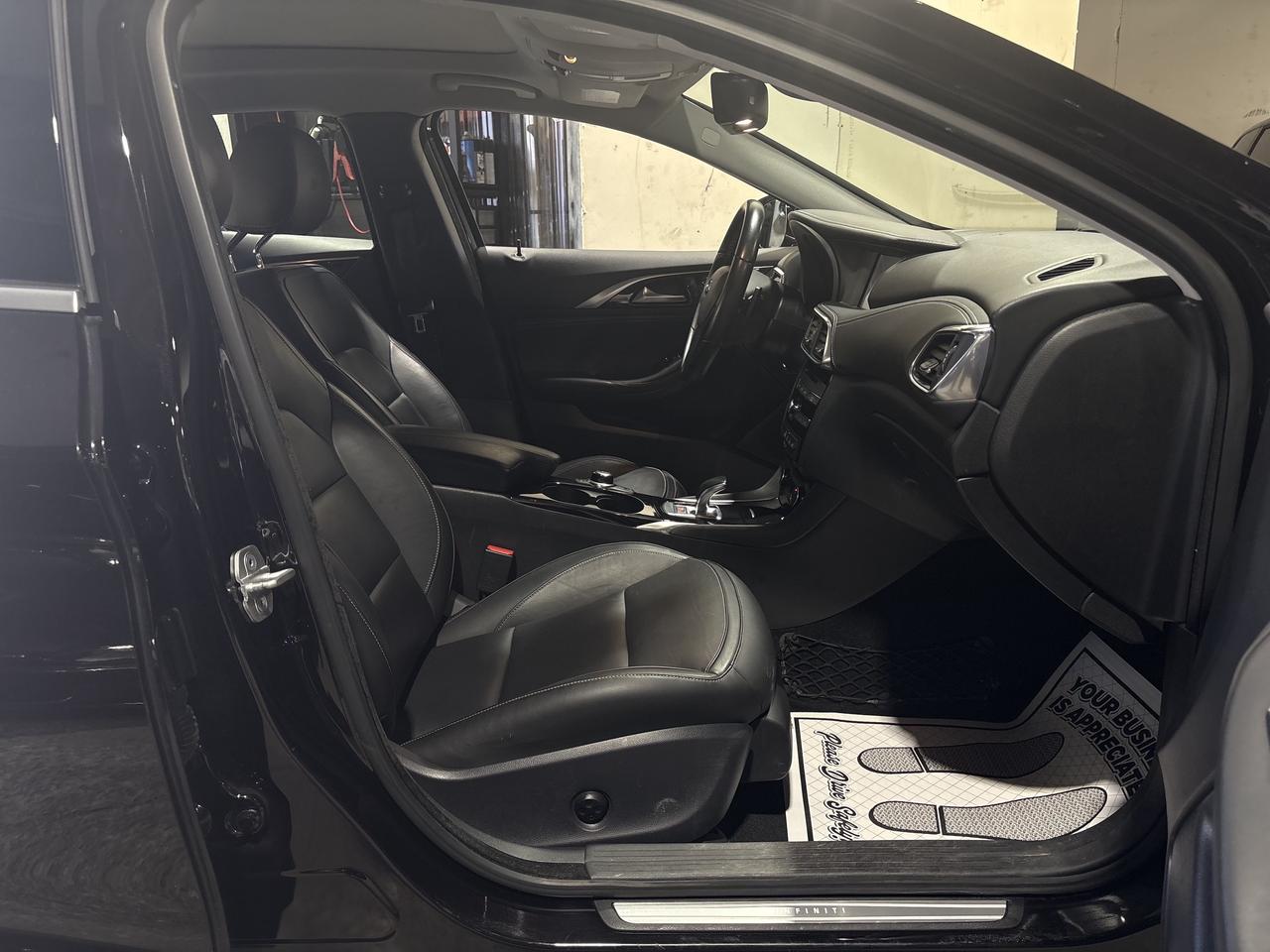 2017 Infiniti QX30 AWD 4dr Photo