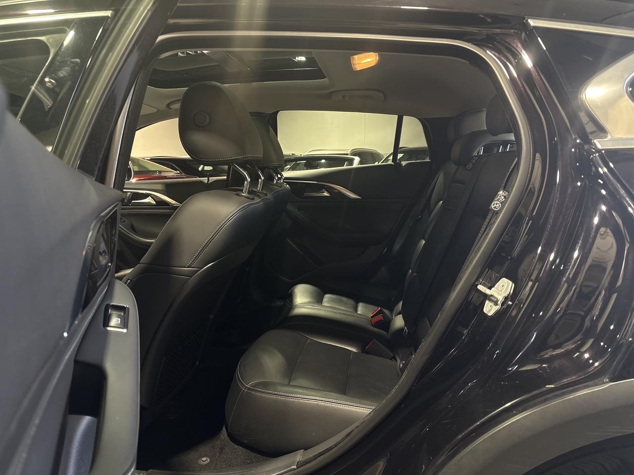 2017 Infiniti QX30 AWD 4dr Photo