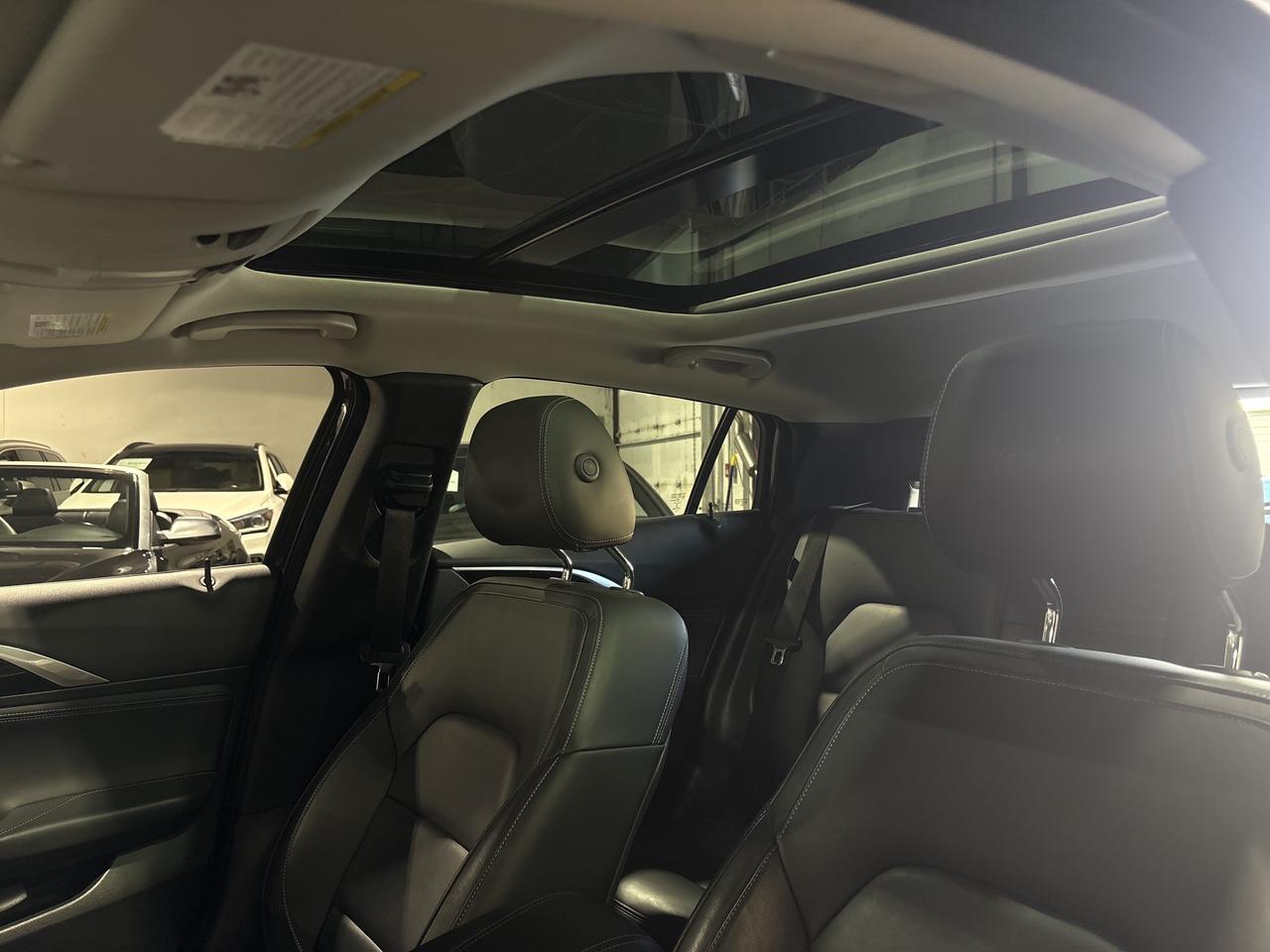2017 Infiniti QX30 AWD 4dr Photo
