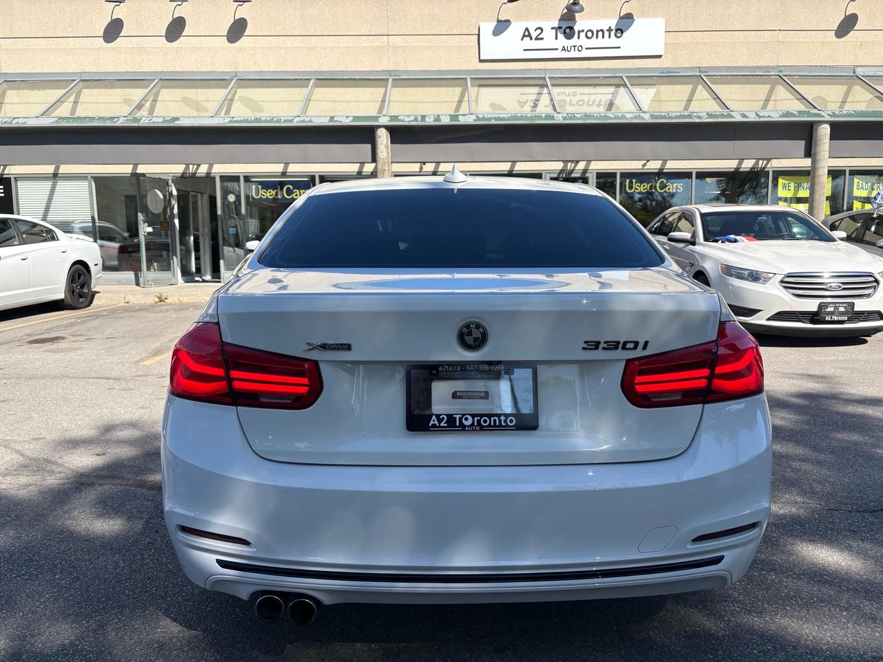 2018 BMW 3 Series 330i xDrive Sedan Photo