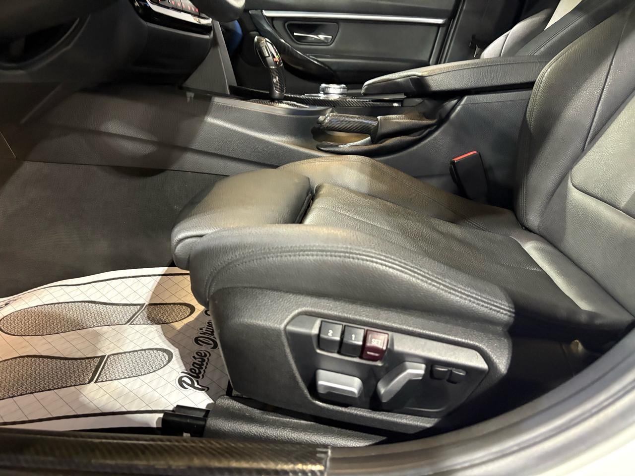 2018 BMW 3 Series 330i xDrive Sedan Photo