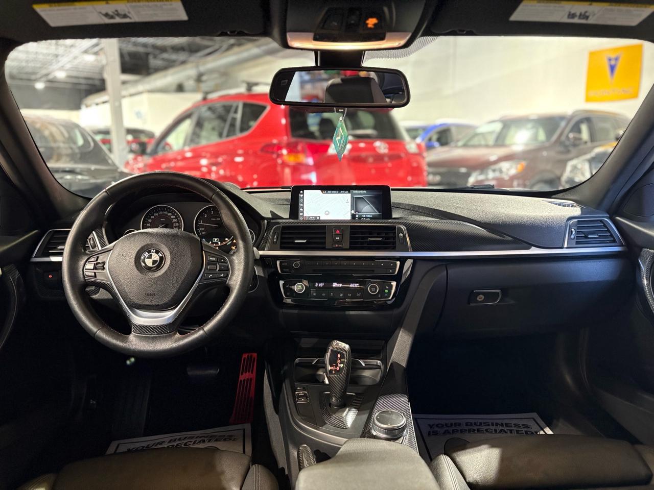2018 BMW 3 Series 330i xDrive Sedan Photo