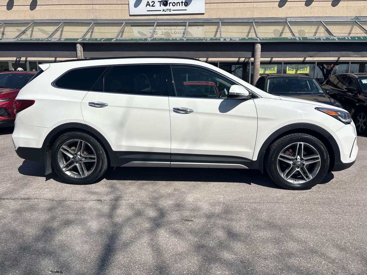2018 Hyundai Santa Fe XL AWD Limited w/6 Seats Photo3