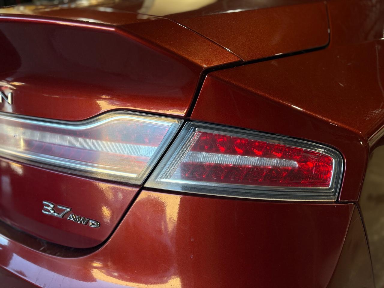2014 Lincoln MKZ 4DR SDN AWD Photo