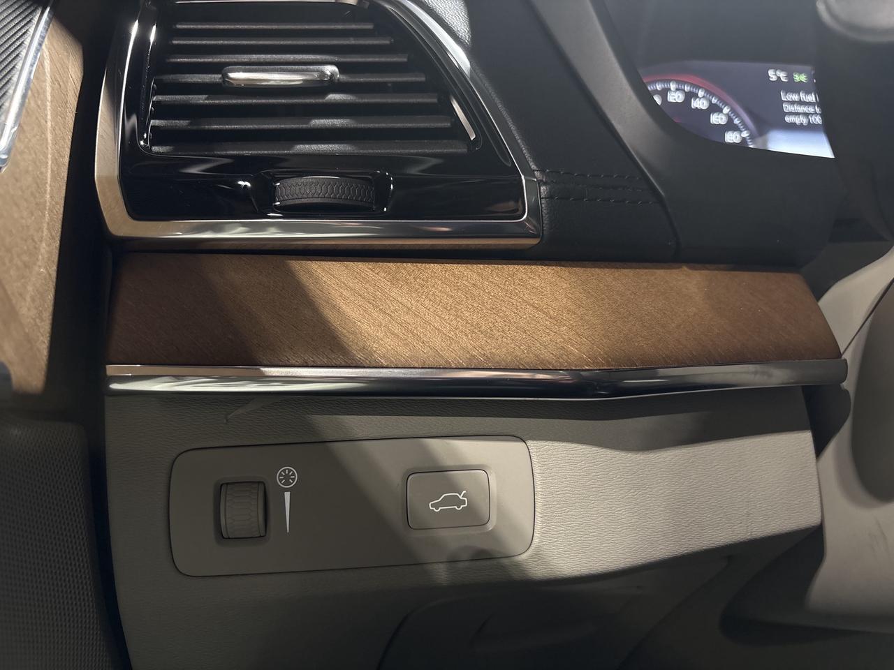 2016 Volvo XC90 AWD 5dr T6 Inscription Photo