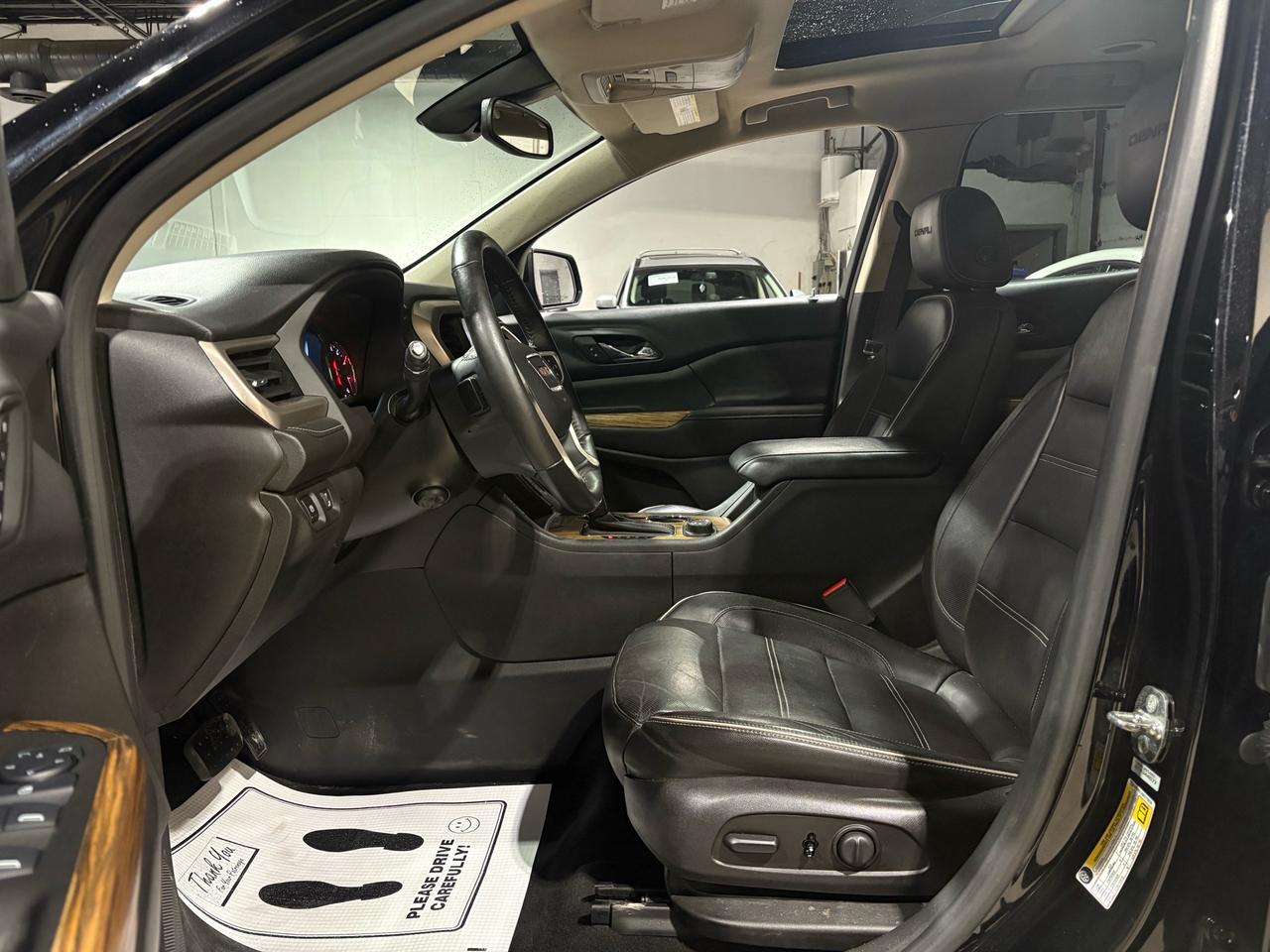 2017 GMC Acadia AWD 4DR DENALI Photo