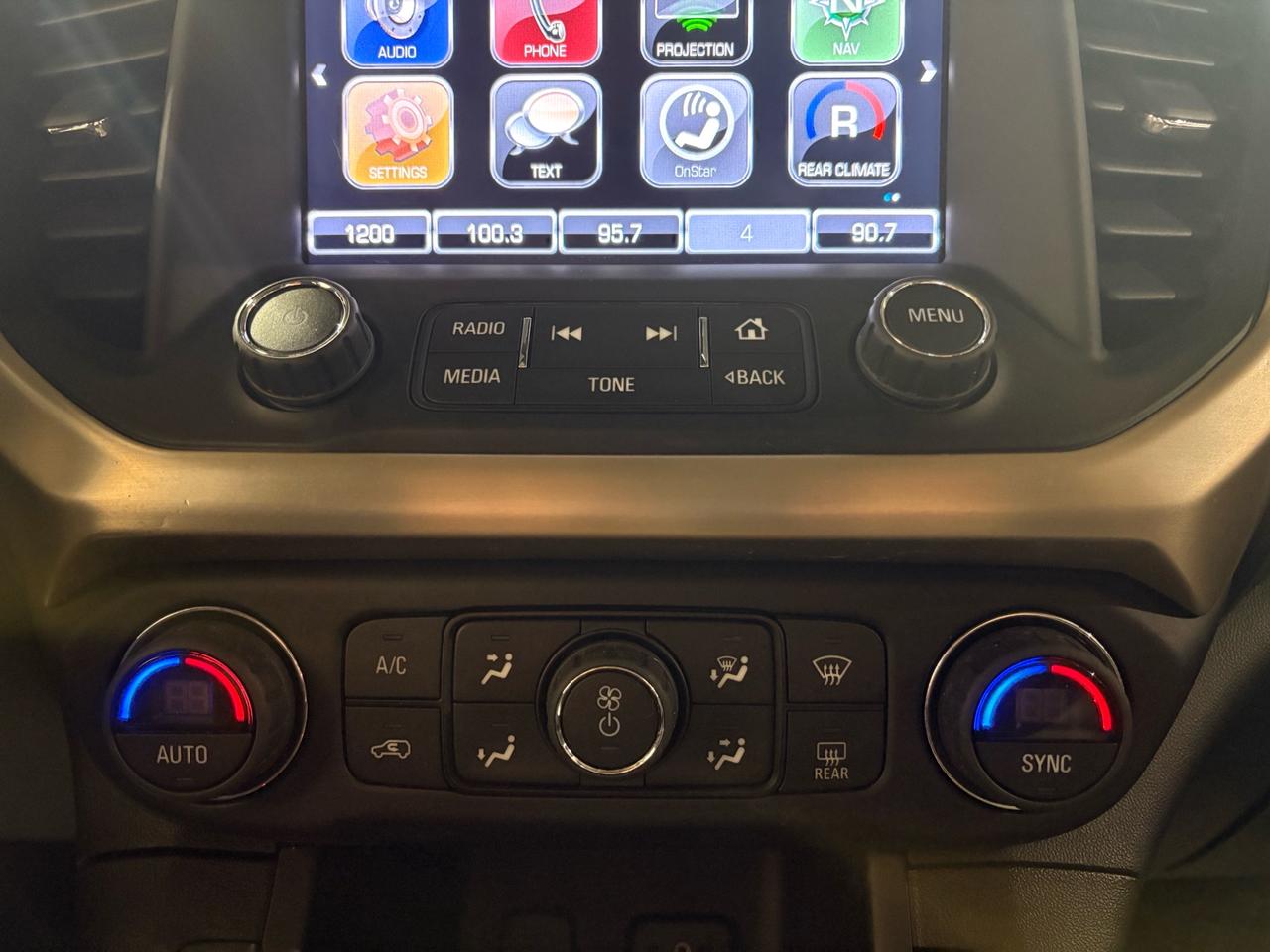 2017 GMC Acadia AWD 4DR DENALI Photo