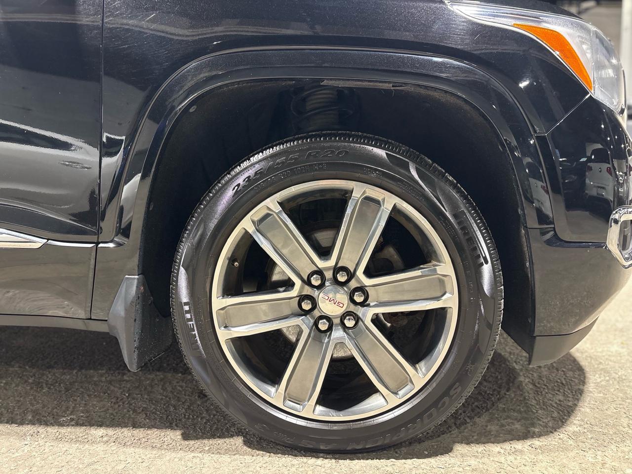 2017 GMC Acadia AWD 4DR DENALI Photo
