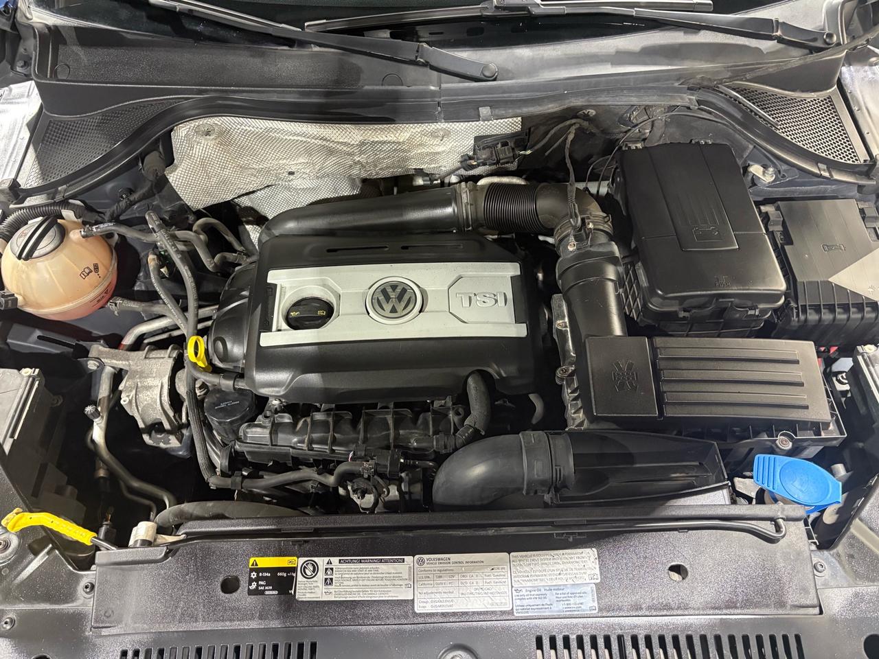 2016 Volkswagen Tiguan 4MOTION 4dr Auto Photo