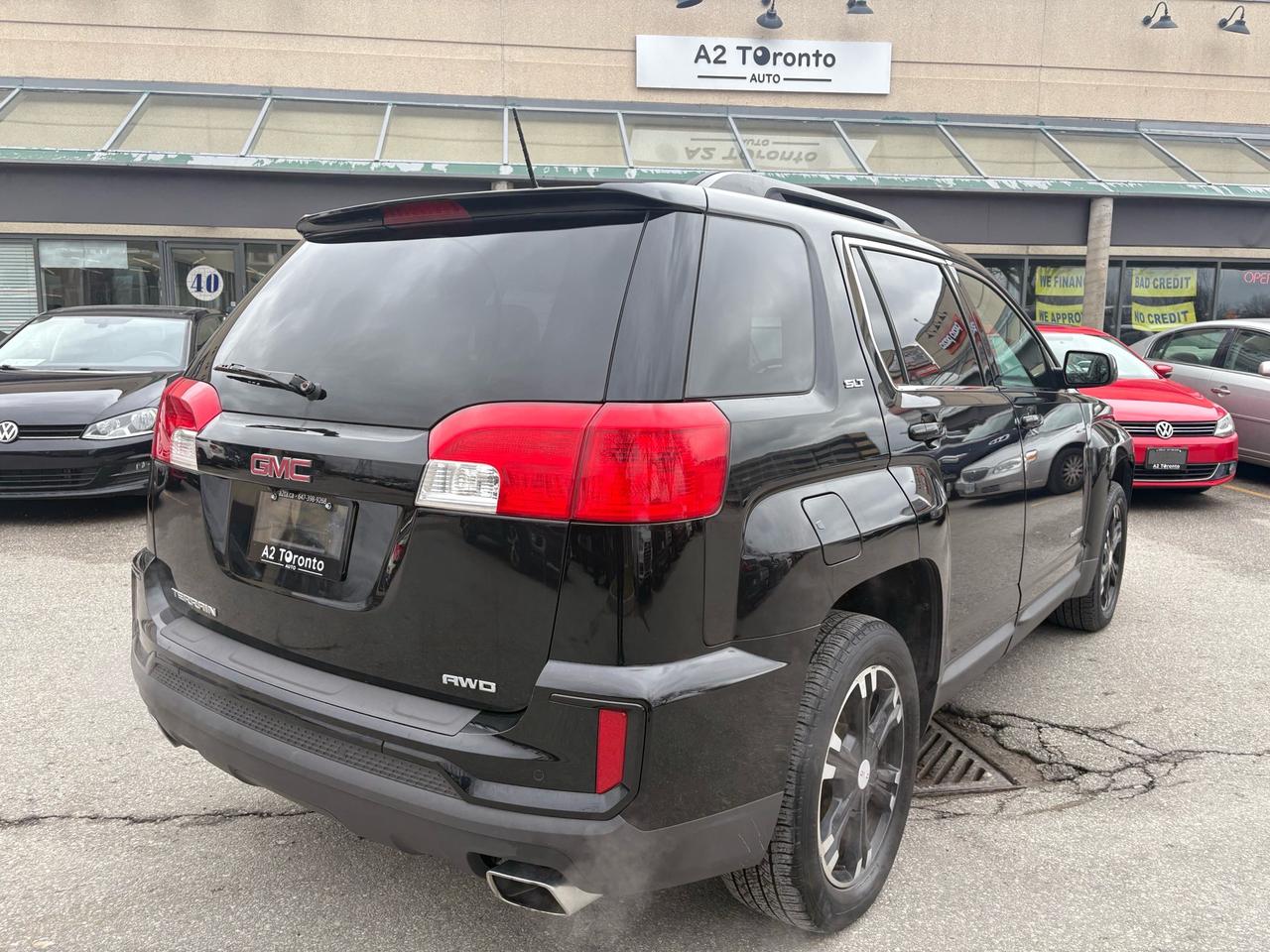 2017 GMC Terrain AWD 4DR SLT Photo4