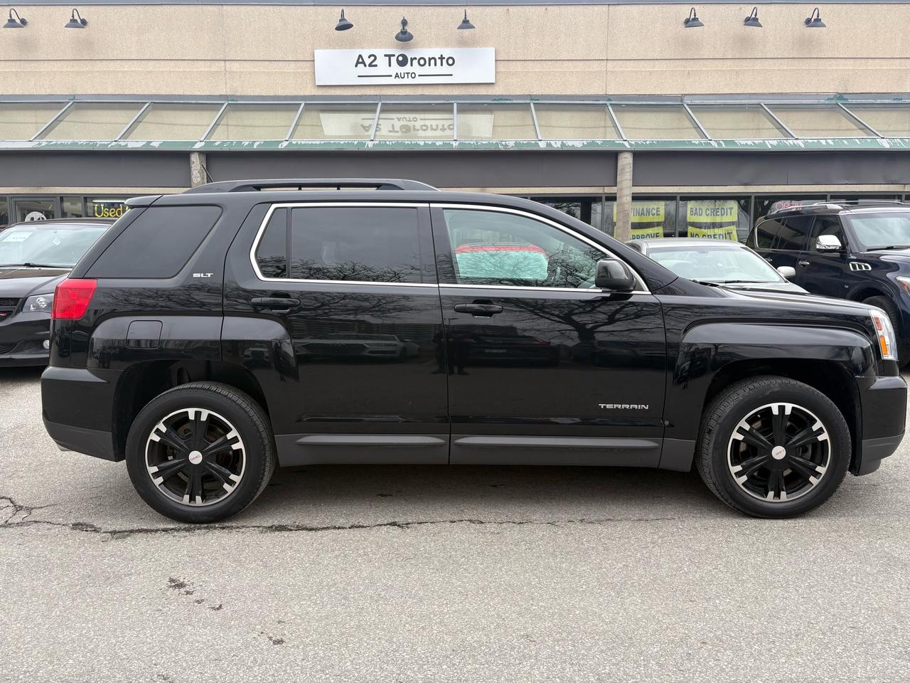 2017 GMC Terrain AWD 4DR SLT Photo3